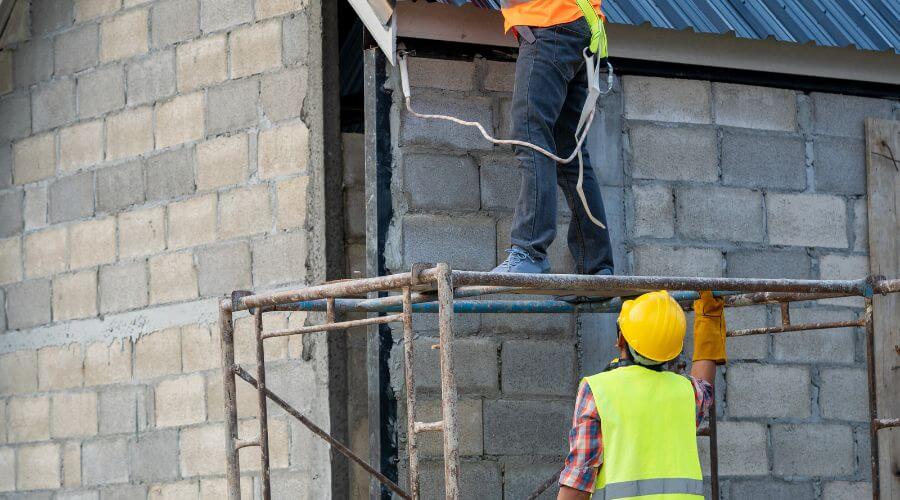 Expert top industrial roofings services in Jourdanton, TX